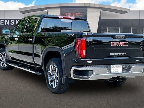 New 2026 GMC Sierra 1500 SLT w/ SLT Premium Package AWD/4WD image 3