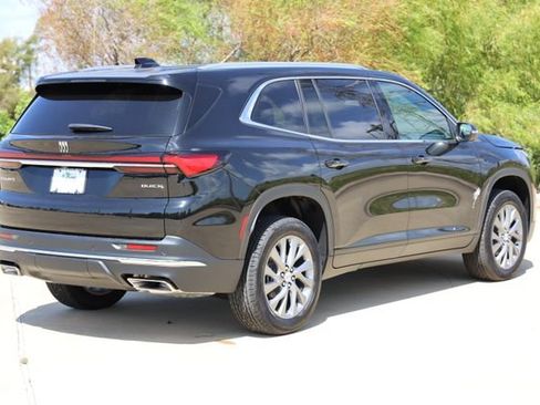 New 2026 Buick Enclave Preferred FWD image 8