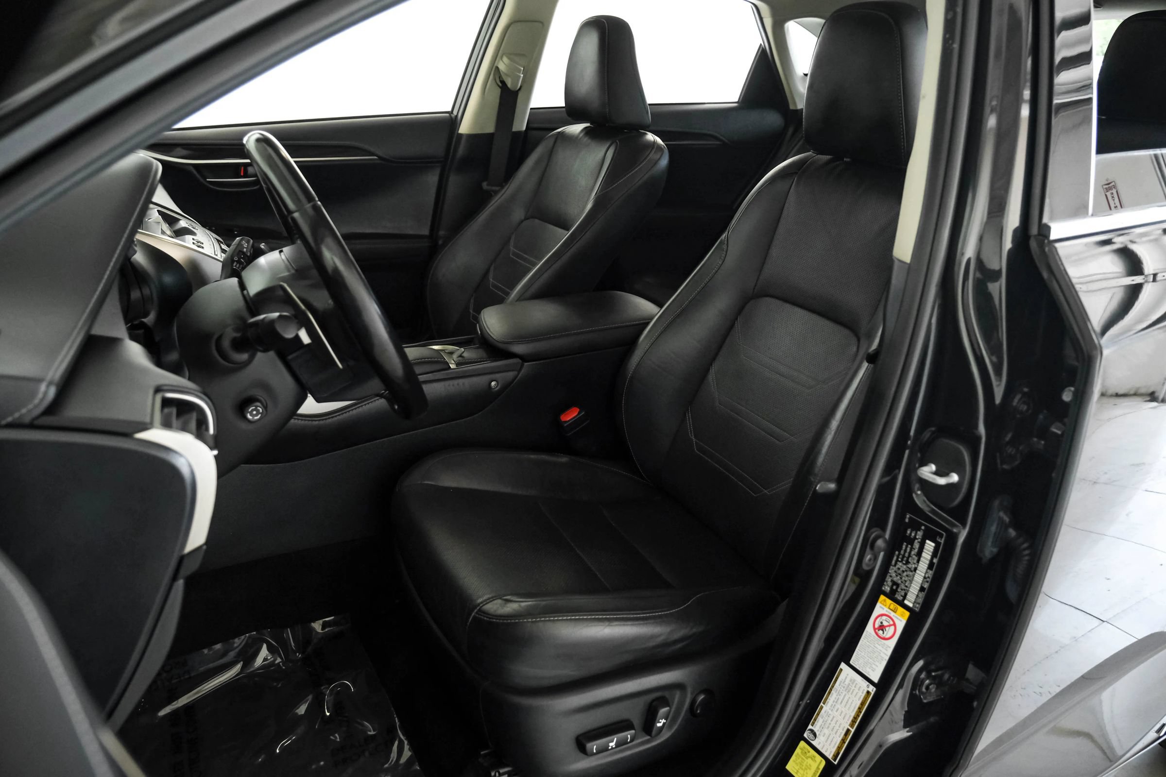 Used 2018 Lexus NX 300h AWD w/ Luxury Package image 25