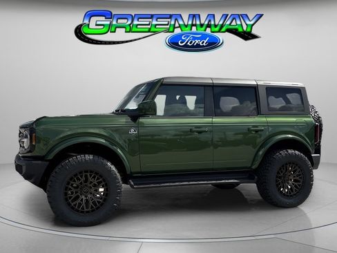 New 2025 Ford Bronco Outer Banks AWD/4WD image 1