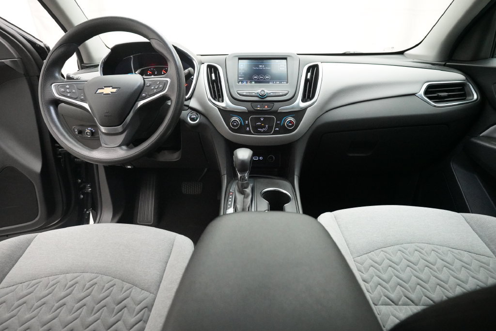 Used 2022 Chevrolet Equinox LS w/ LS Convenience Package FWD image 5