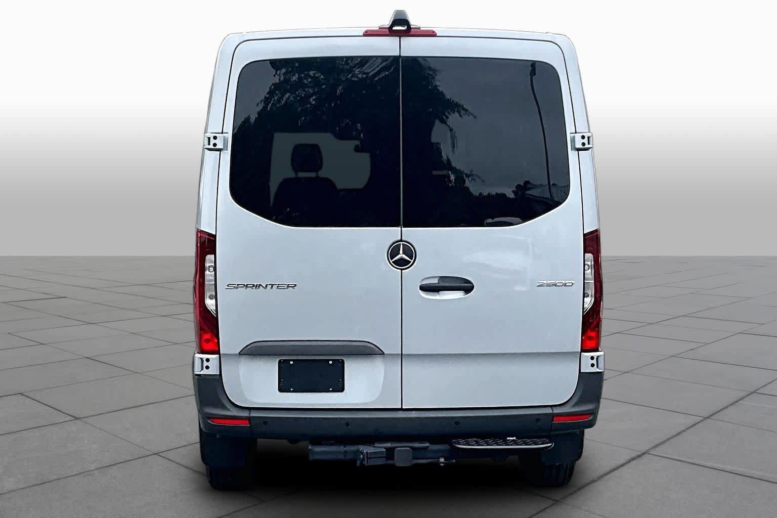 Used 2026 Mercedes-Benz Sprinter 2500 image 5