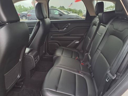 Used 2023 Lincoln Corsair FWD image 24