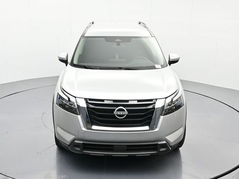 Certified 2024 Nissan Pathfinder SV image 30