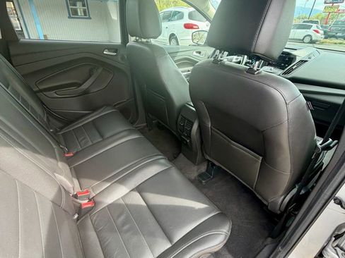 Used 2015 Ford Escape SE w/ Equipment Group 201A AWD/4WD image 18