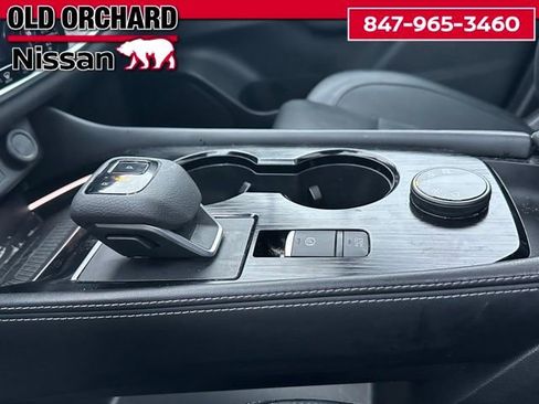 Used 2023 Nissan Rogue Platinum w/ Platinum Premium Package image 16