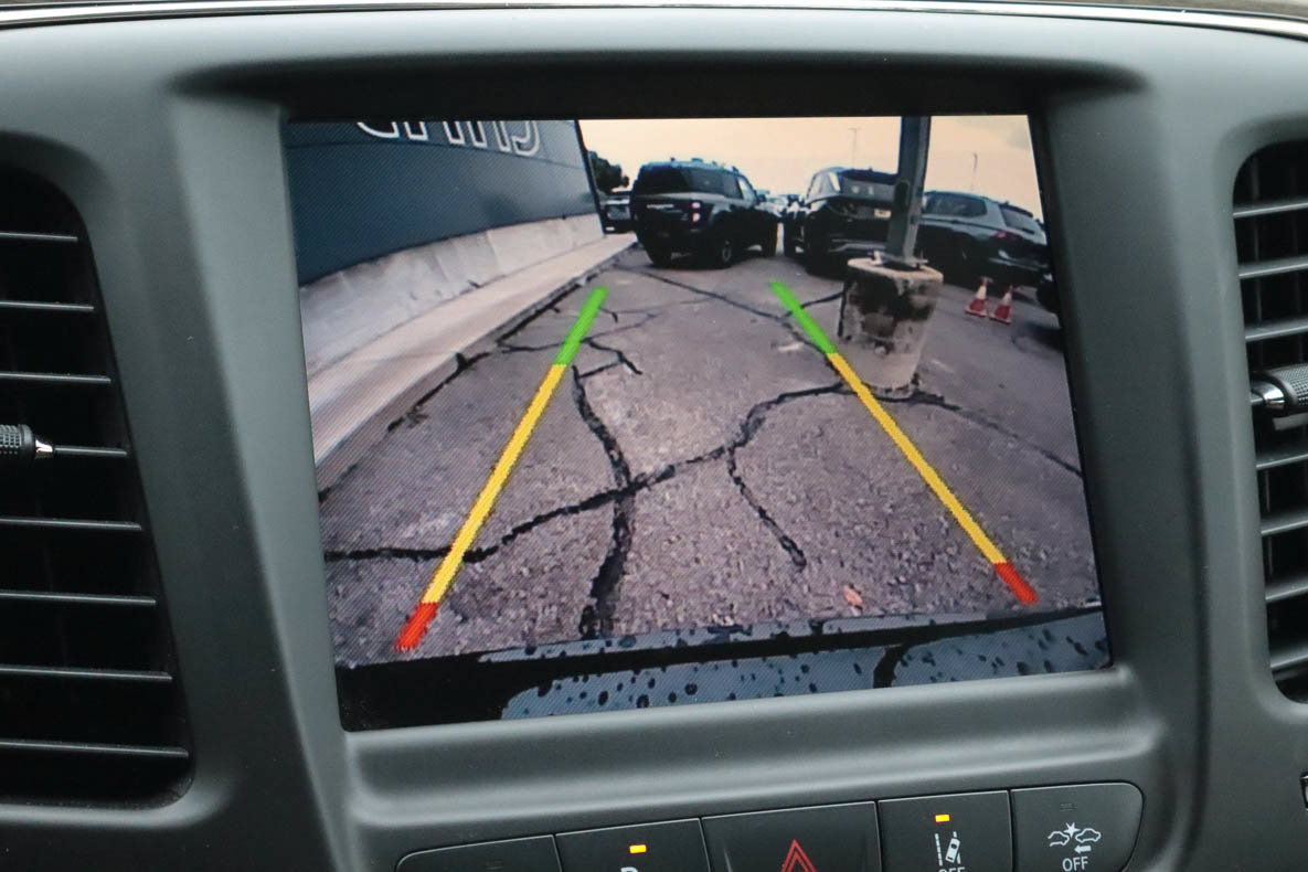 Used 2016 Chrysler 200 C w/ Premium Group FWD image 12
