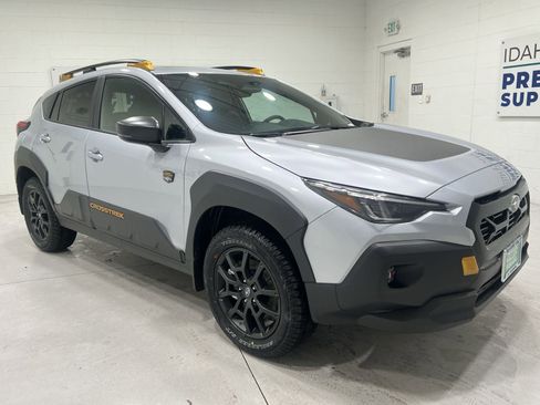 New 2026 Subaru Crosstrek 2.5i Wilderness w/ Crosstrek Mirror Package AWD/4WD image 2