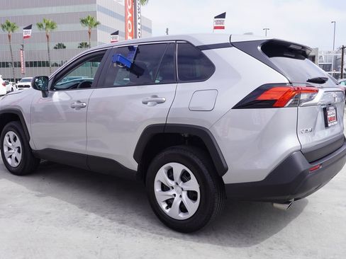 Certified 2025 Toyota RAV4 LE FWD image 5