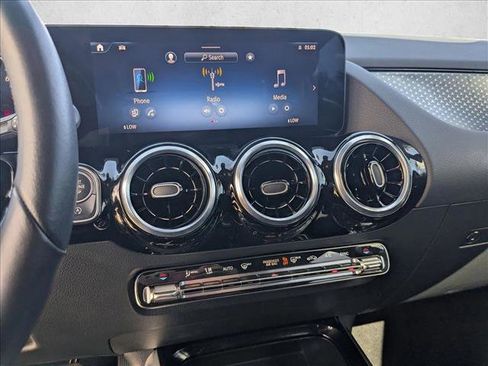 Used 2025 Mercedes-Benz GLA 250 GLA 250 image 14