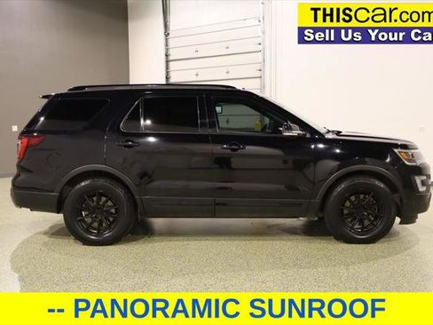 Used 2017 Ford Explorer Sport w/ Equipment Group 401A image 8