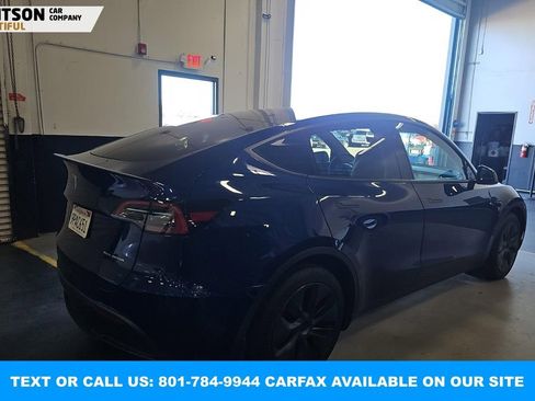 Used 2024 Tesla Model Y Long Range image 11