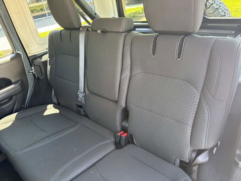 Used 2025 Jeep Wrangler Unlimited Rubicon 4xe w/ Safety Group AWD/4WD image 13