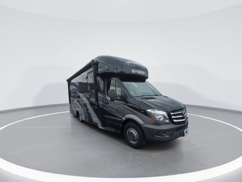 Used 2016 Mercedes-Benz Sprinter 3500 image 4
