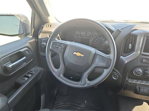 Used 2022 Chevrolet Silverado 1500 Custom image 12