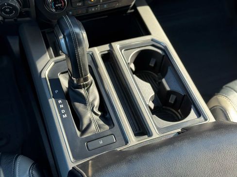 Used 2018 Ford F150 Raptor w/ Equipment Group 802A Luxury image 16