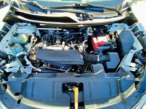 Used 2022 Nissan Rogue SV FWD image 29