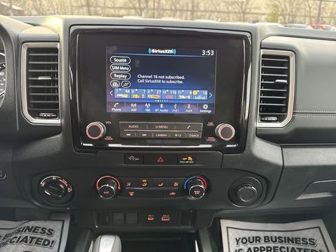 Used 2024 Nissan Frontier SV image 13