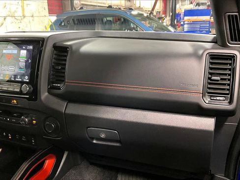 Used 2024 Nissan Frontier PRO-4X w/ Pro Convenience Package image 16