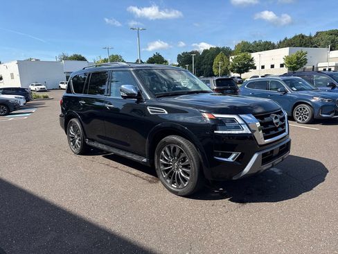 Used 2024 Nissan Armada Platinum w/ Captain's Chairs Package AWD/4WD image 7