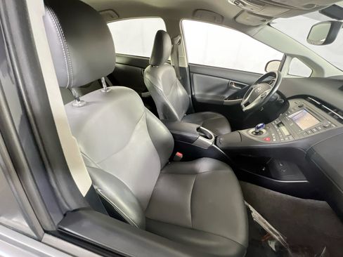 Used 2015 Toyota Prius Four FWD image 25