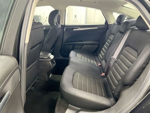 Used 2013 Ford Fusion SE FWD image 21