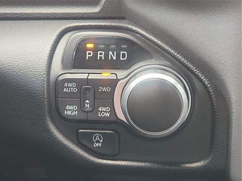 Used 2023 RAM 1500 Big Horn AWD/4WD image 15