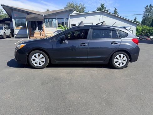 Used 2012 Subaru Impreza 2.0i AWD/4WD image 2