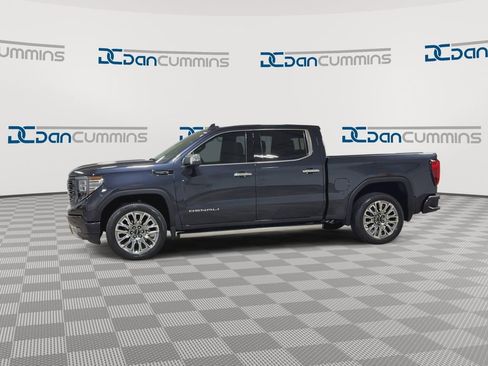 Used 2023 GMC Sierra 1500 Denali Ultimate AWD/4WD image 6