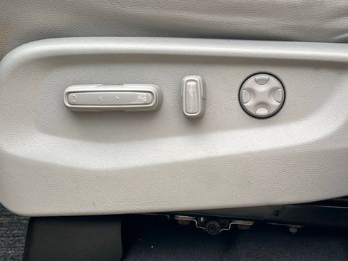 Used 2023 Honda Odyssey EX-L image 30