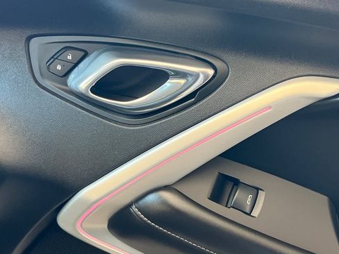 Used 2016 Chevrolet Camaro SS RWD image 20