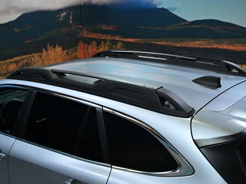 Used 2025 Subaru Outback Premium w/ Popular Package #1A image 15