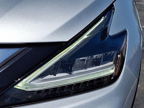 Used 2020 Nissan Murano SV w/ Premium Package AWD/4WD image 9