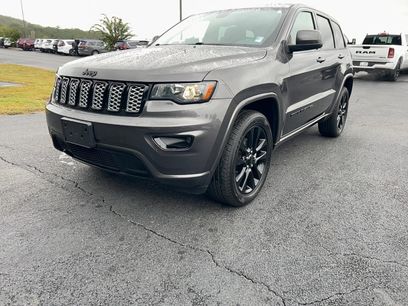 Used 2018 Jeep Grand Cherokee Altitude