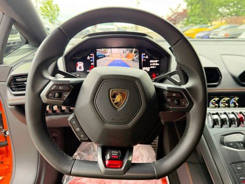 Used 2019 Lamborghini Huracan LP 580-2 RWD image 14