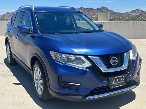 Used 2019 Nissan Rogue SV FWD image 4