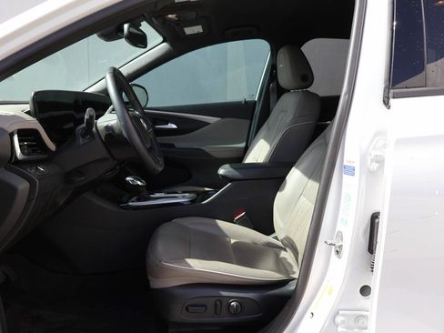Used 2024 Buick Envista Avenir FWD image 7