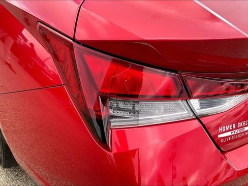 Certified 2021 Hyundai Elantra SEL FWD image 32