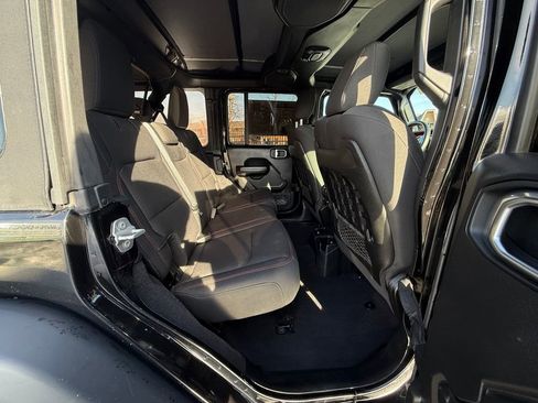 Used 2021 Jeep Wrangler Unlimited Rubicon image 15