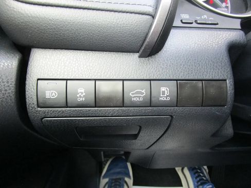 Used 2024 Toyota Camry XLE FWD image 30