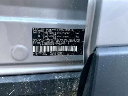 Used 2024 Toyota RAV4 XLE image 6