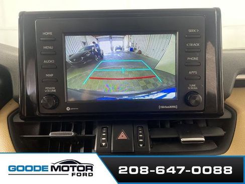 Used 2021 Toyota RAV4 XLE Premium AWD/4WD image 16