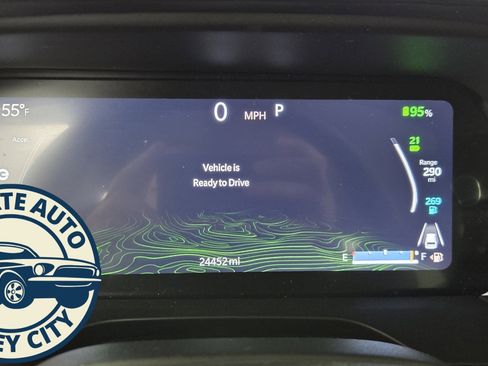 Used 2022 Jeep Grand Cherokee Limited 4xe image 11