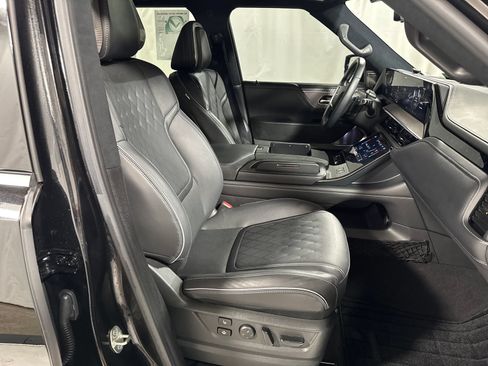 Used 2025 INFINITI QX80 Autograph w/ Autograph Exterior Package AWD/4WD image 30
