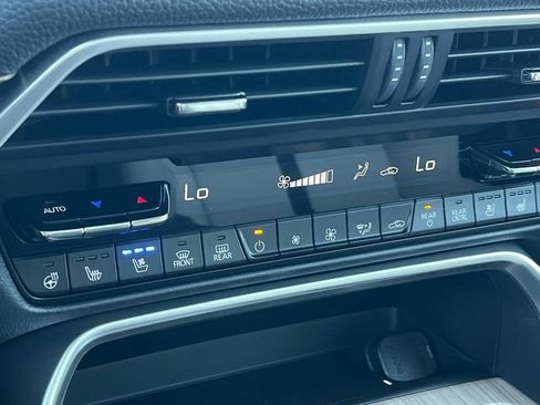 New 2026 MAZDA CX-90 Plug-In Hybrid w/Premium Sport AWD/4WD image 21
