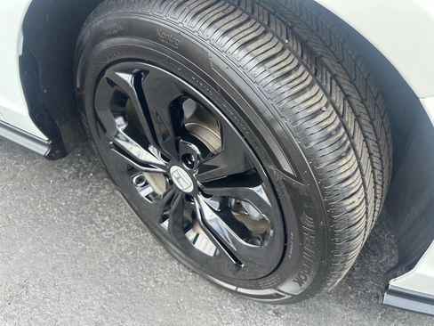 Used 2023 Honda Accord LX image 6