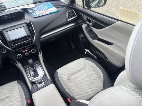 Certified 2023 Subaru Forester Premium AWD/4WD image 31