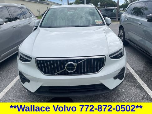 Used 2024 Volvo XC40 B5 Plus w/ Protection Package Premier AWD/4WD image 2