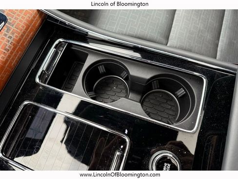 New 2025 Lincoln Aviator Black Label image 12