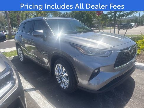 New 2026 Toyota Highlander Limited AWD/4WD image 3